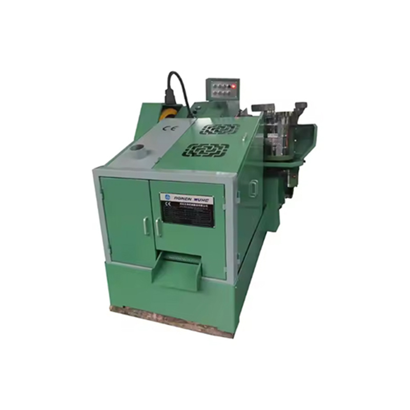 Visiškai automatinė sriegimo mašina